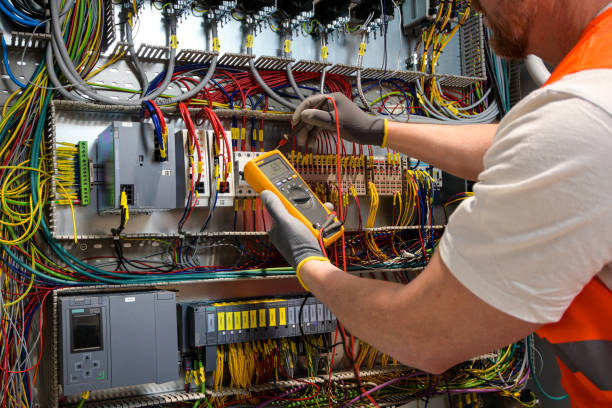 Best Circuit Breaker Repair  in New Cassel, NY